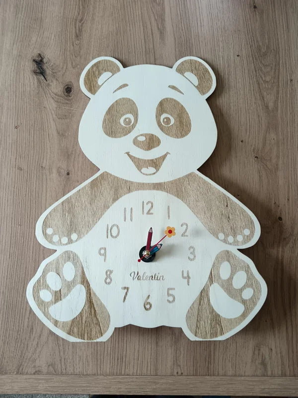 Horloge pour enfant "panda" en bois personnalisable